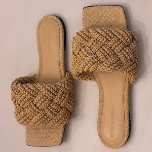 Bottega Veneta Woven Flat Sandals – Cane Sugar – Size 40